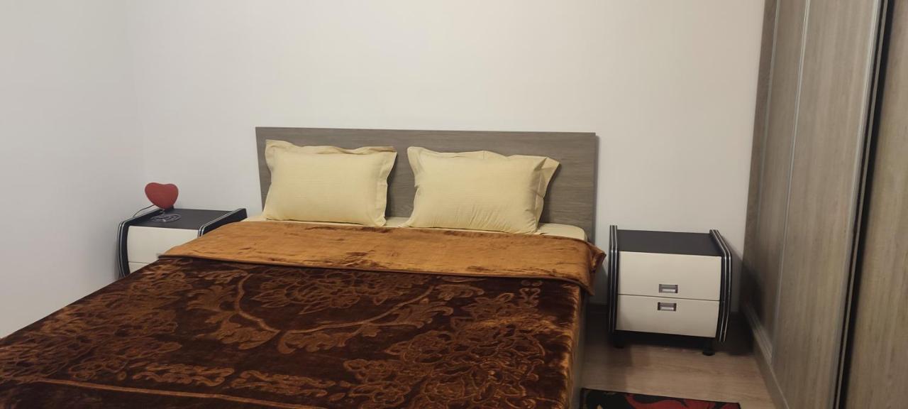 Sibiu Apartament บูคาเรสต์ ภายนอก รูปภาพ